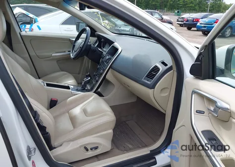 2014 Volvo Xc60 3.2 Premier Plus from USA, damaged, VIN YV4952DL6E2510029